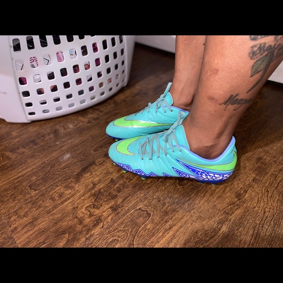 Nike soccer cleats hypervenom - Picture 5 of 7